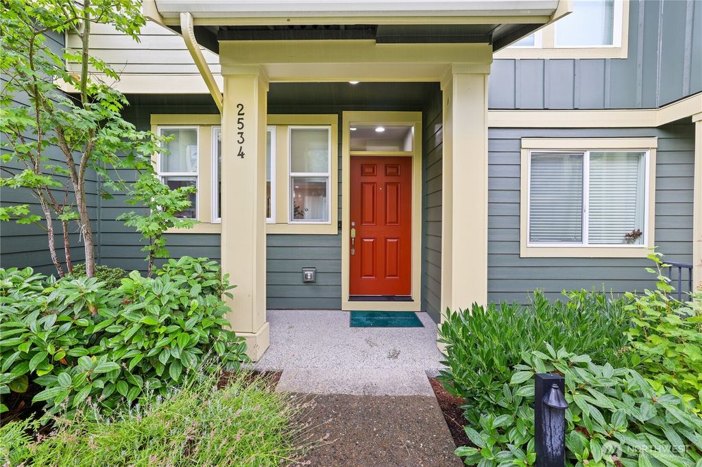 Photo of 2534 NE Mulberry Walk Walk, Issaquah, WA 98029 (MLS # 2417233)