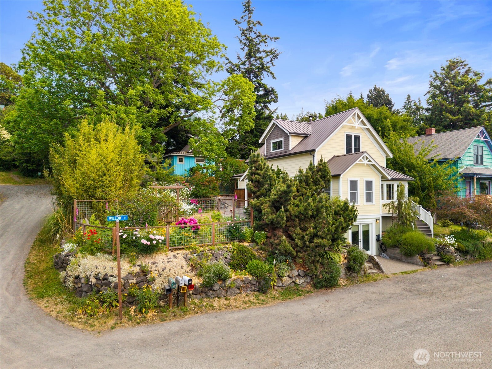 832 Willow Street