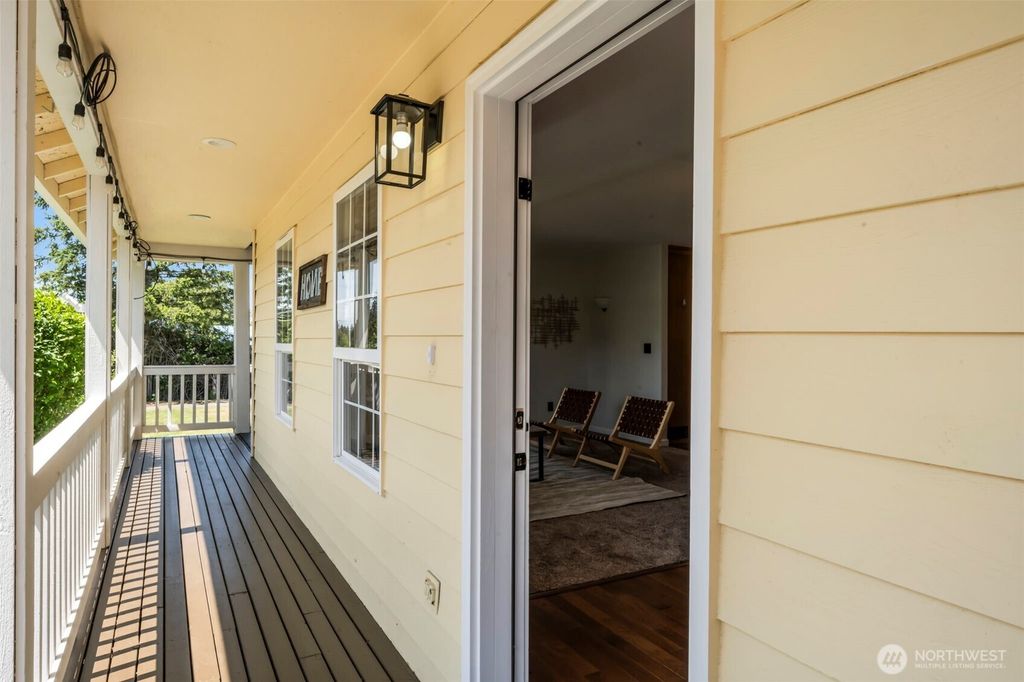 Photo of 8427 52ND Street SE, Snohomish, WA 98290 (MLS # 2395081)