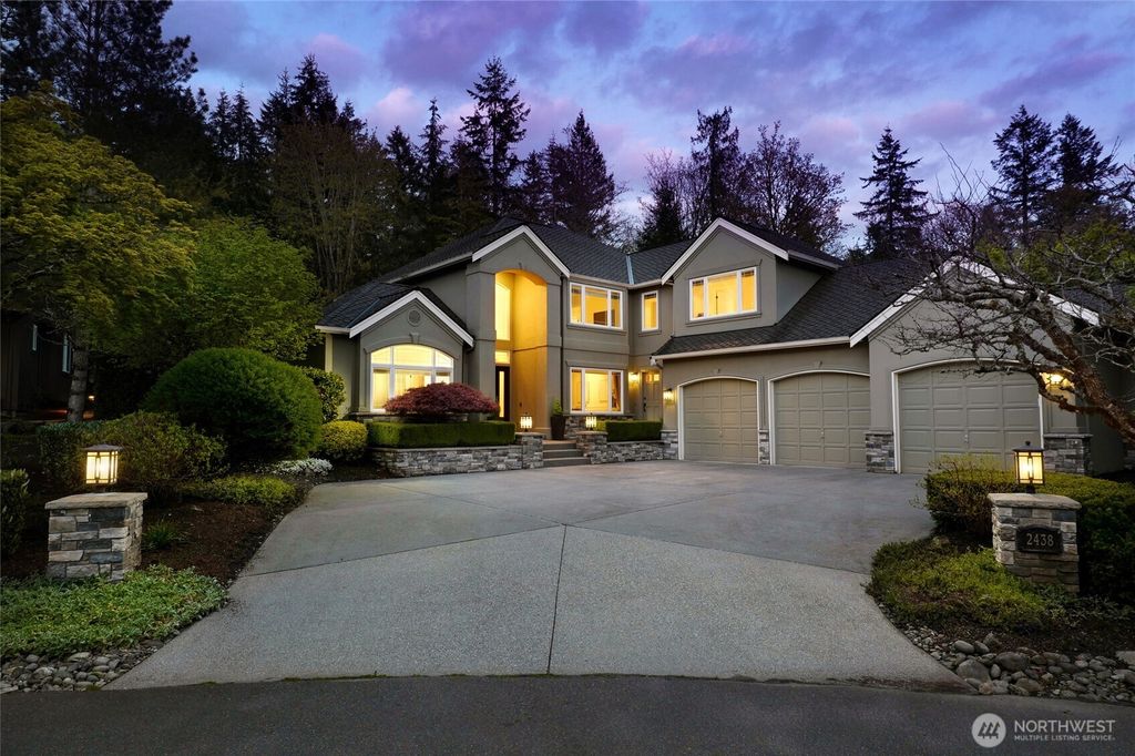 Photo of 2438 267th Court SE, Sammamish, WA 98075 (MLS # 2338799)