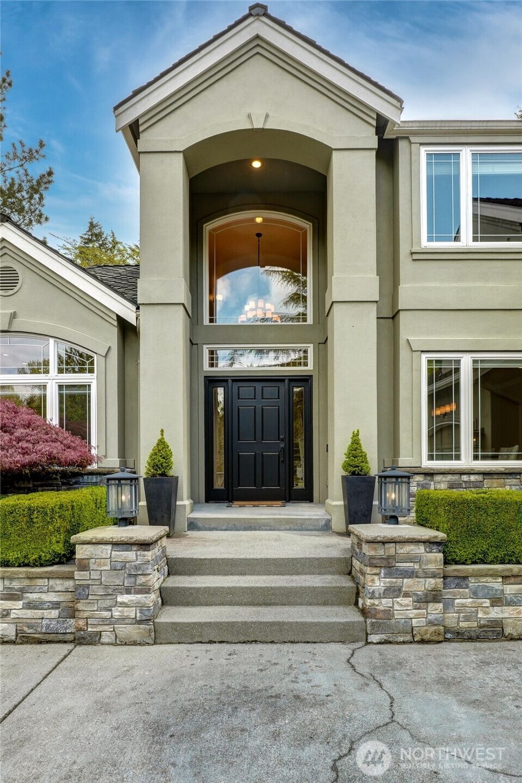 Photo of 2438 267th Court SE, Sammamish, WA 98075 (MLS # 2338799)