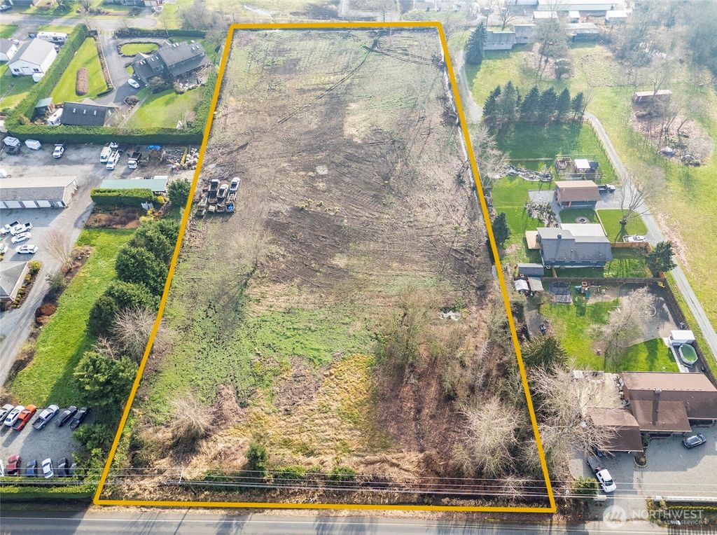 Photo of 11104 8th Street E, Puyallup, WA 98372 (MLS # 2471566)