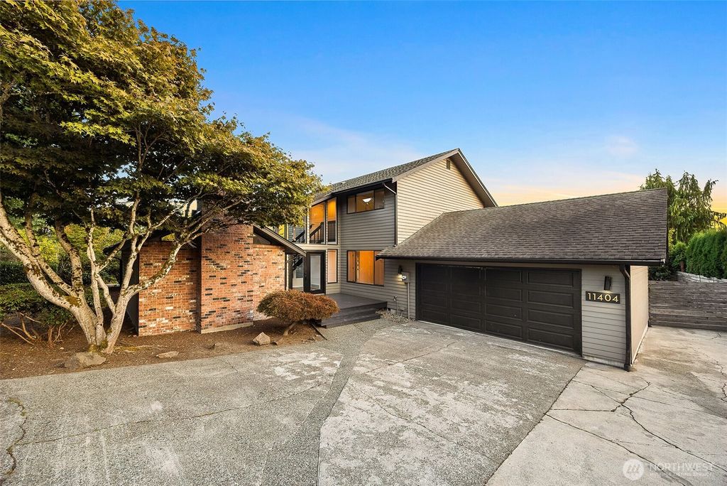 Photo of 11404 17th Place NE, Lake Stevens, WA 98258 (MLS # 2430441)