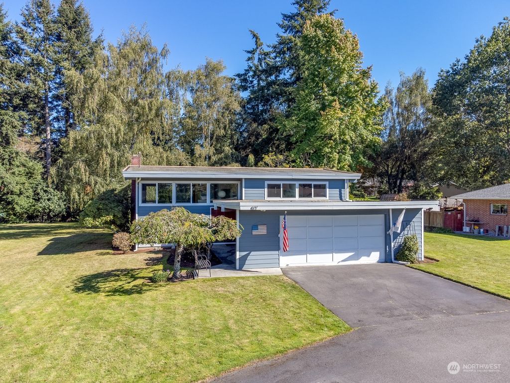 Photo of 817 Olympic Boulevard, Everett, WA 98203 (MLS # 2295236)