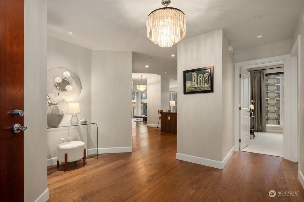 Photo of 1920 4th Avenue #911, Seattle, WA 98101 (MLS # 2321111)