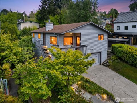 Photo of 1710 30th Avenue, Seattle, WA 98122 (MLS # 2529389)