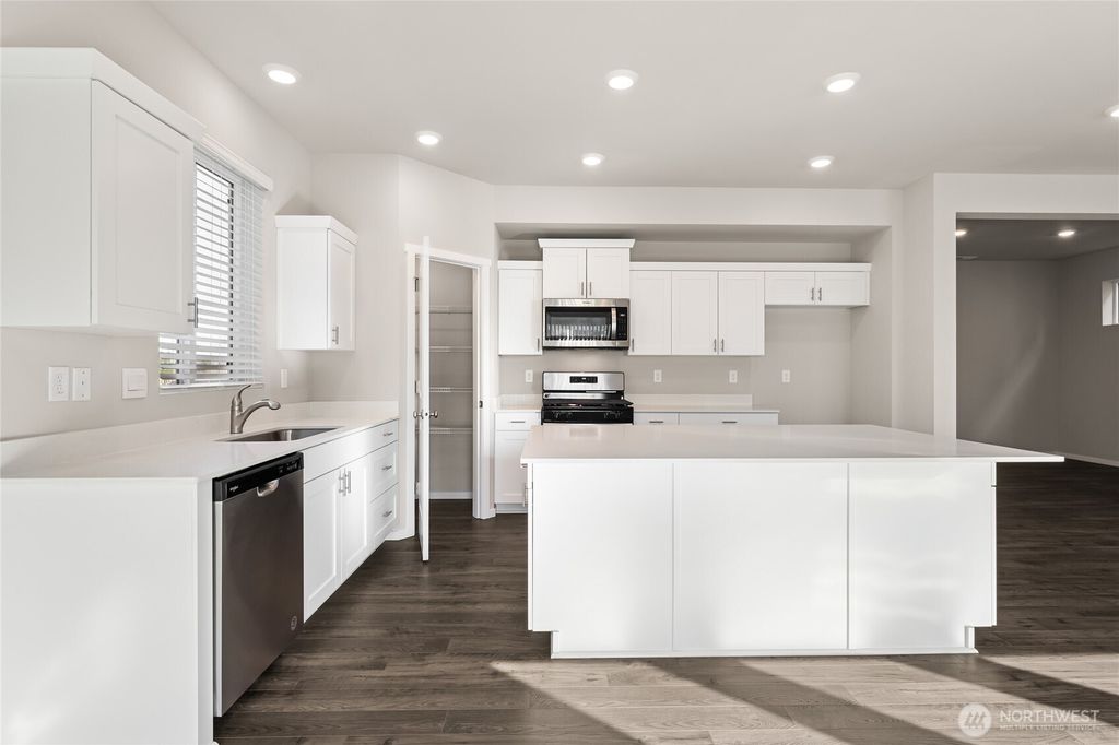 Photo of 4033 Hyde Loop NE #113, Olympia, WA 98506 (MLS # 2458920)