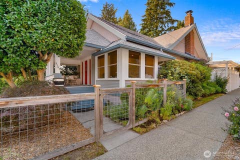 Photo of 3702 SW Austin Street, Seattle, WA 98126 (MLS # 2565726)