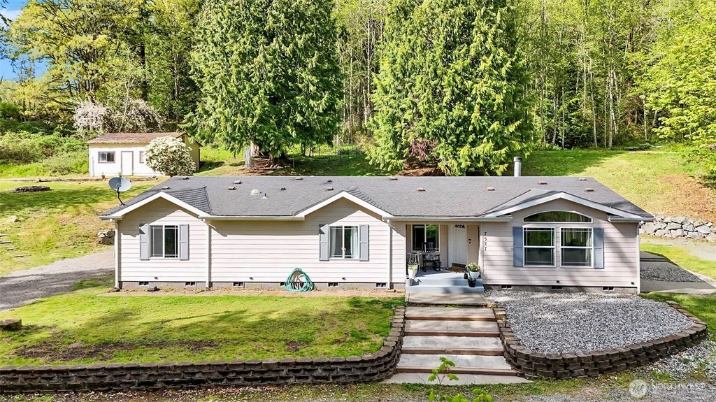 Photo of 7527 171st Avenue SE, Snohomish, WA 98290 (MLS # 2336504)