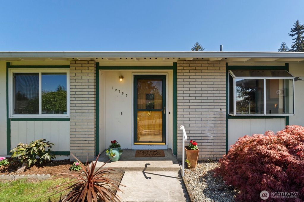 Photo of 12733 SE 167th Street, Renton, WA 98058 (MLS # 2511652)