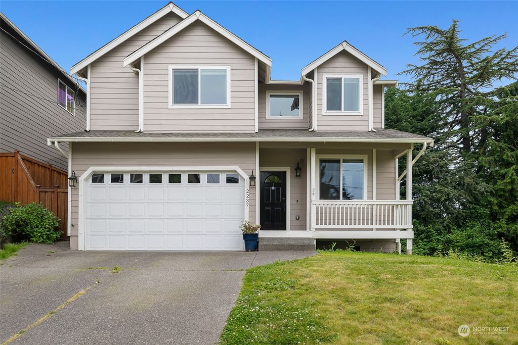 Photo of 2237 SW 103rd Place, Seattle, WA 98146 (MLS # 2252347)