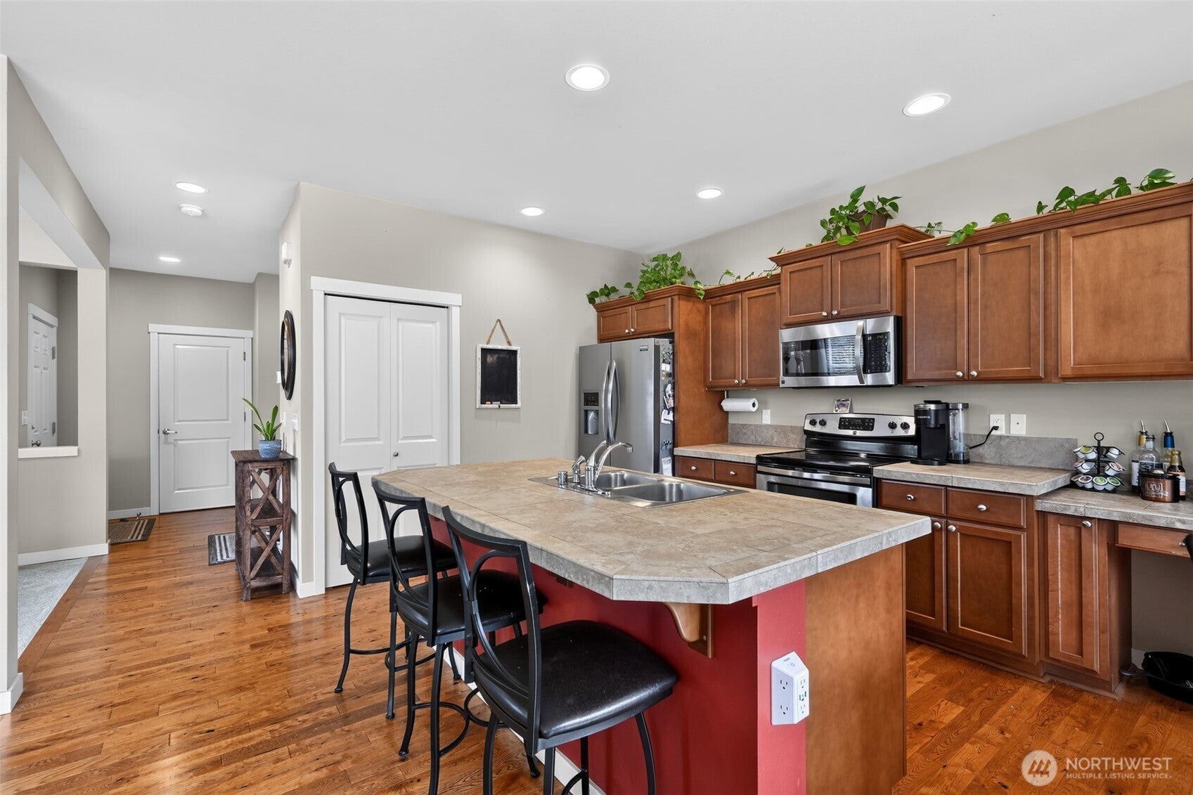 5308 Kelsey Lane E