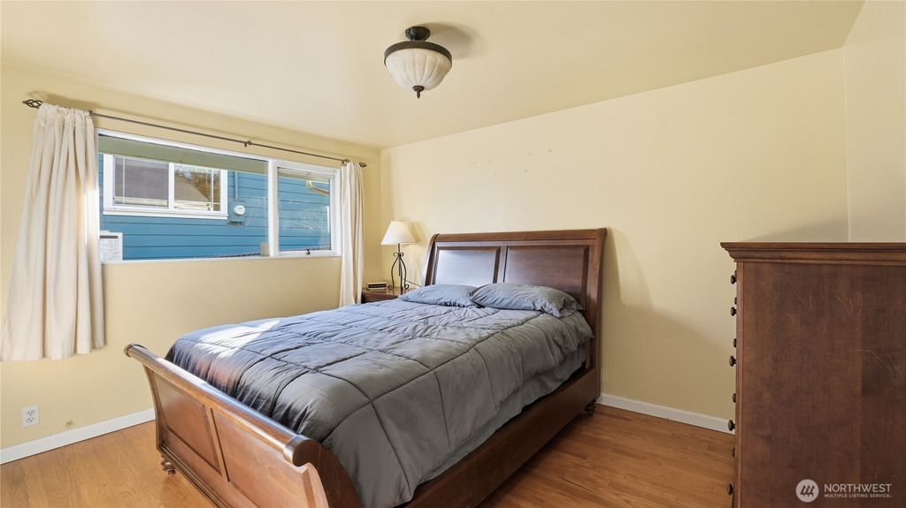 Photo of 4721 26th Avenue SW, Seattle, WA 98106 (MLS # 2479974)