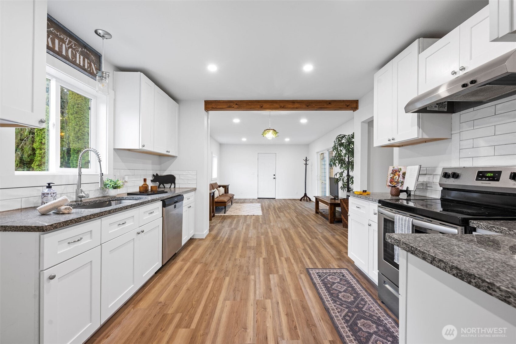 1490 Armstrong Street