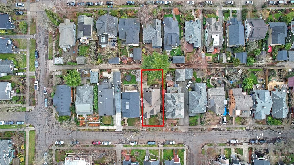 Photo of 2206 25th Avenue E, Seattle, WA 98112 (MLS # 2032582)