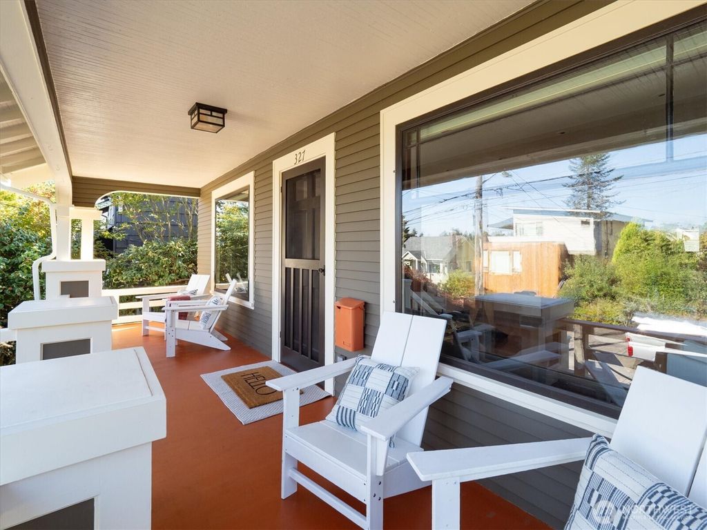 Photo of 327 N 78th Street, Seattle, WA 98103 (MLS # 2434853)