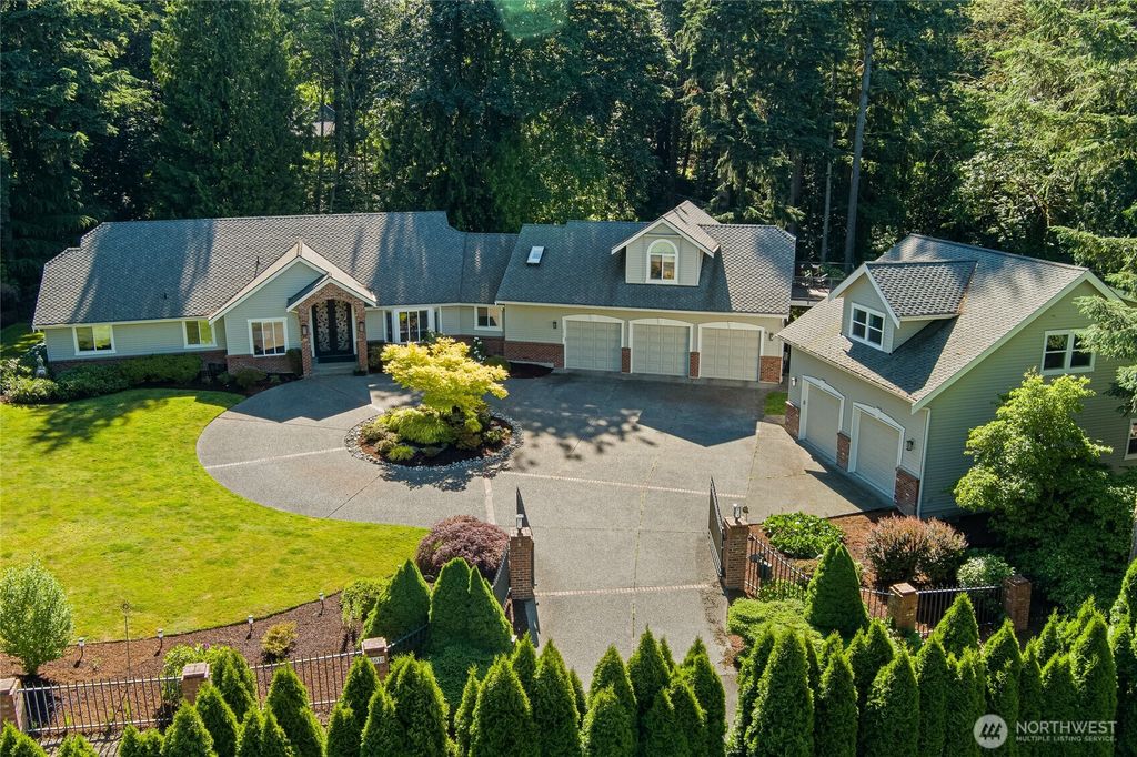 Photo of 15618 163rd Avenue NE, Woodinville, WA 98072 (MLS # 2429967)