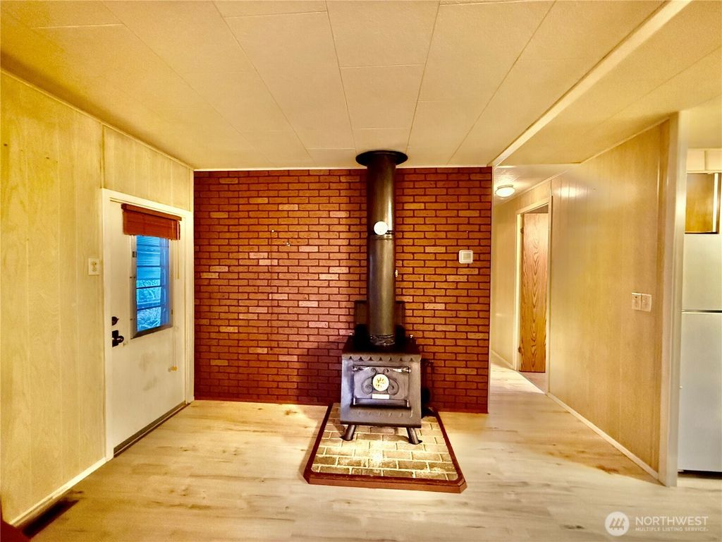 Photo of 18137 31st Avenue S, SeaTac, WA 98188 (MLS # 2355958)