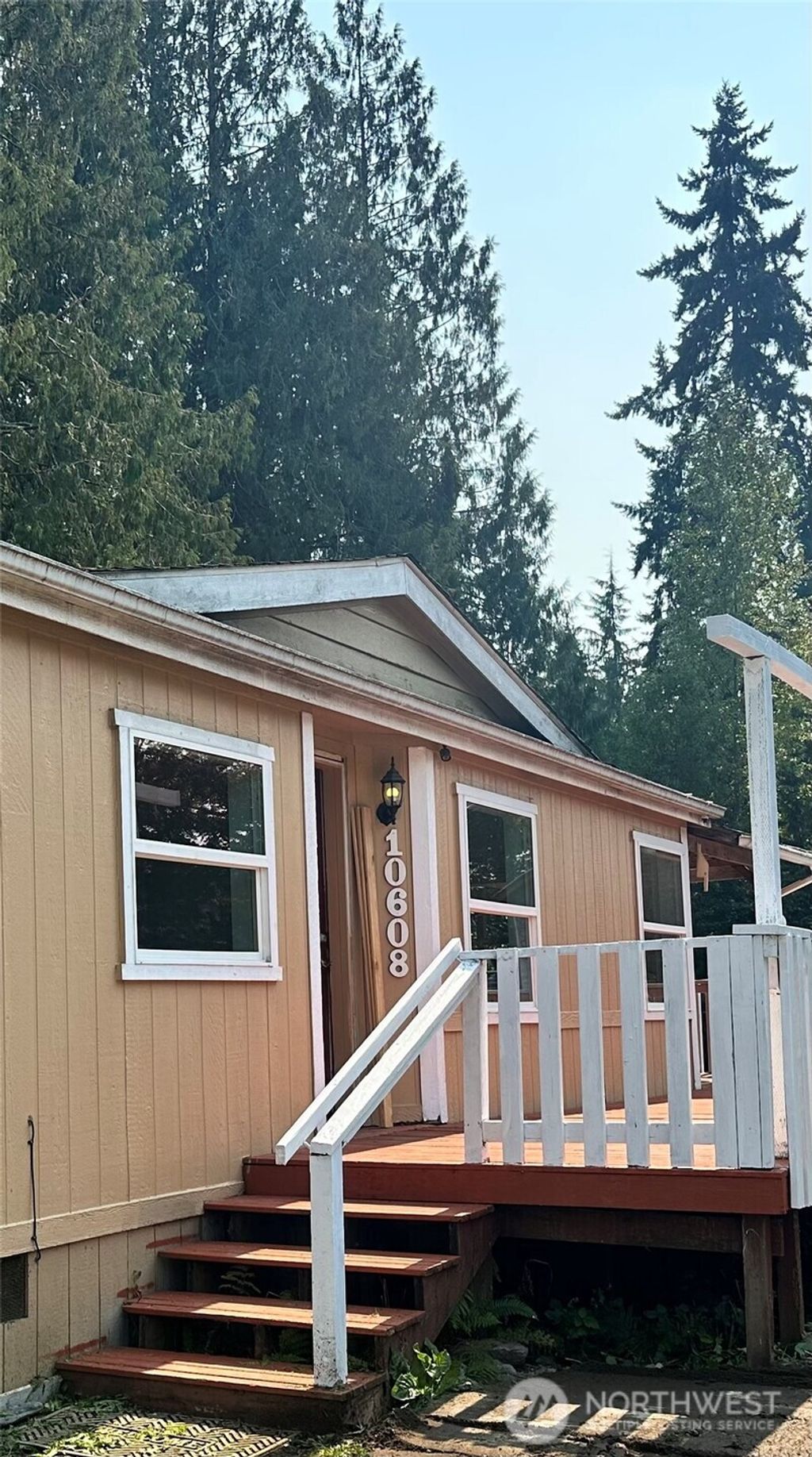 Photo of 10608 90th ST St NE, Lake Stevens, WA 98258 (MLS # 2429782)
