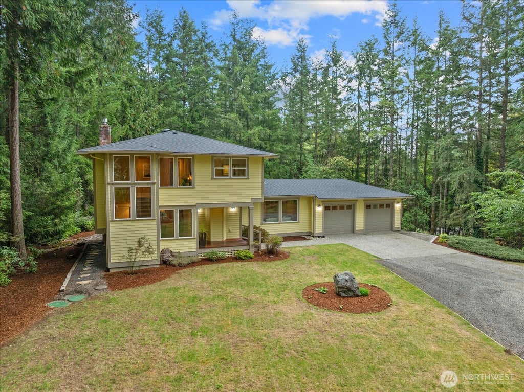 Photo of 20012 NE 177th St ST, Woodinville, WA 98077 (MLS # 2583563)