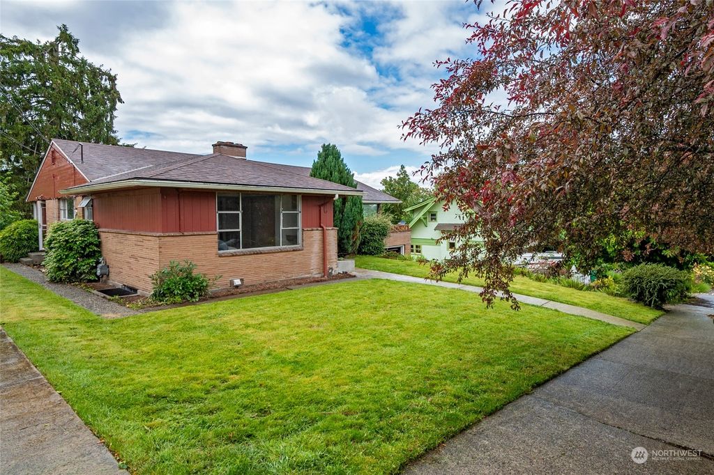 Photo of 4621 48th Avenue S, Seattle, WA 98118 (MLS # 2246905)