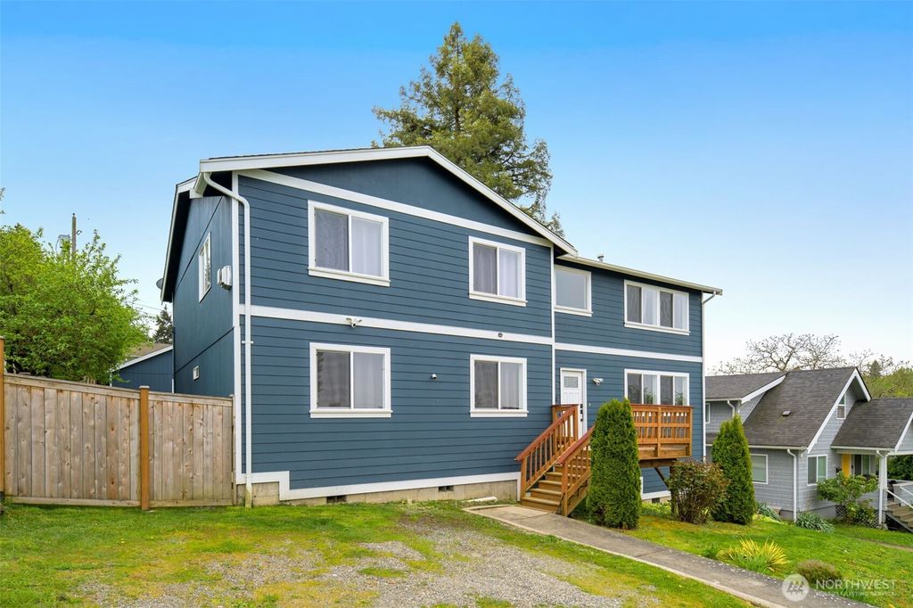 Photo of 2040 E 34th Street, Tacoma, WA 98404 (MLS # 2509154)