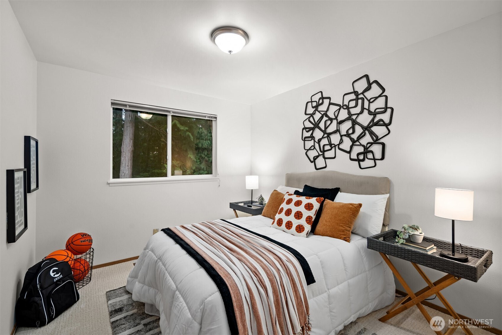 Redmond, Washington 98052, United States, 3 Bedrooms Bedrooms, ,2 BathroomsBathrooms,Residential,Active,234303