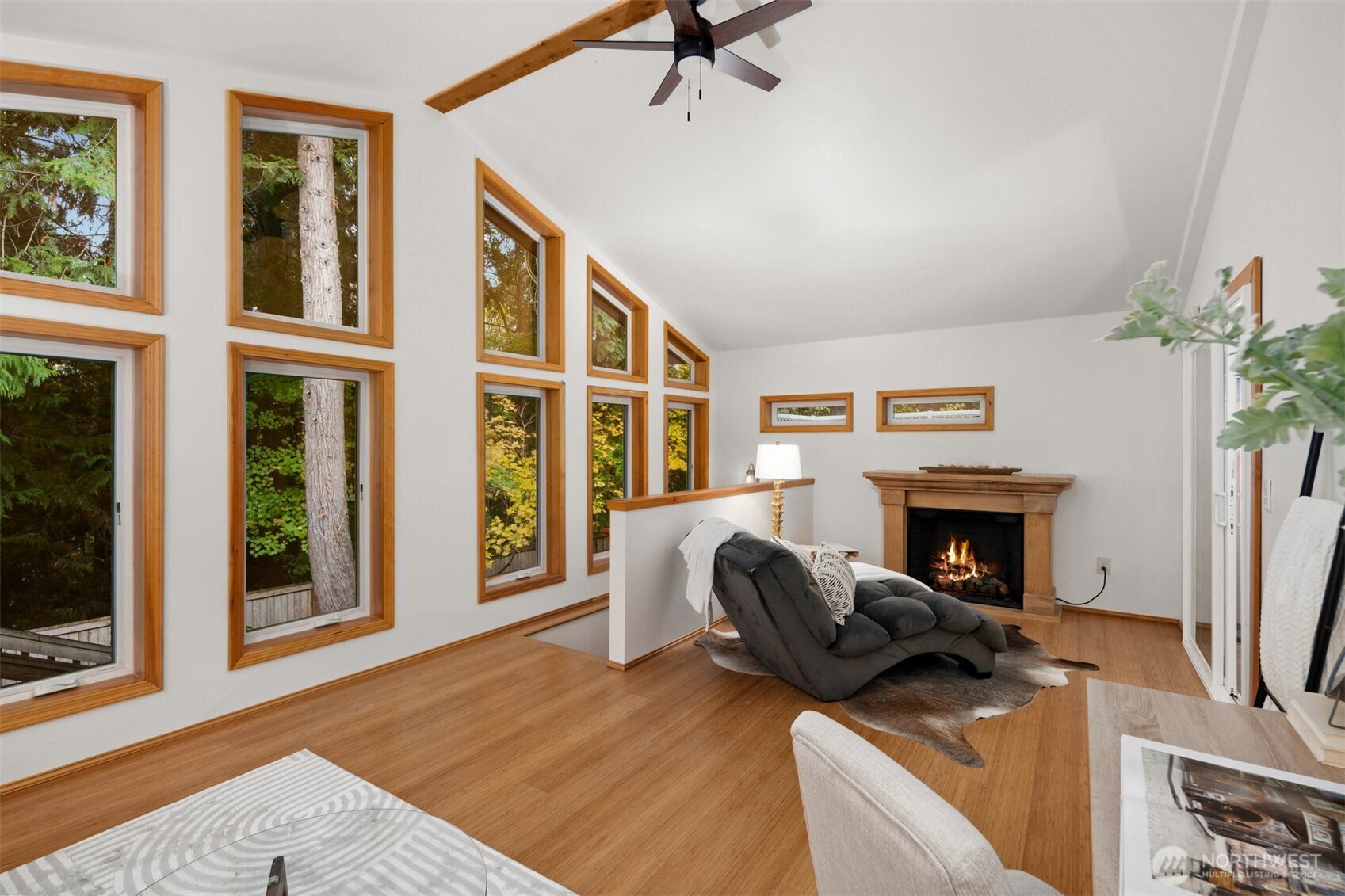 Redmond, Washington 98052, United States, 3 Bedrooms Bedrooms, ,2 BathroomsBathrooms,Residential,Active,234303