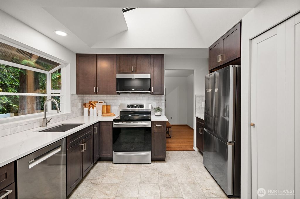 Photo of 10526 181st Avenue NE, Redmond, WA 98052 (MLS # 2448606)