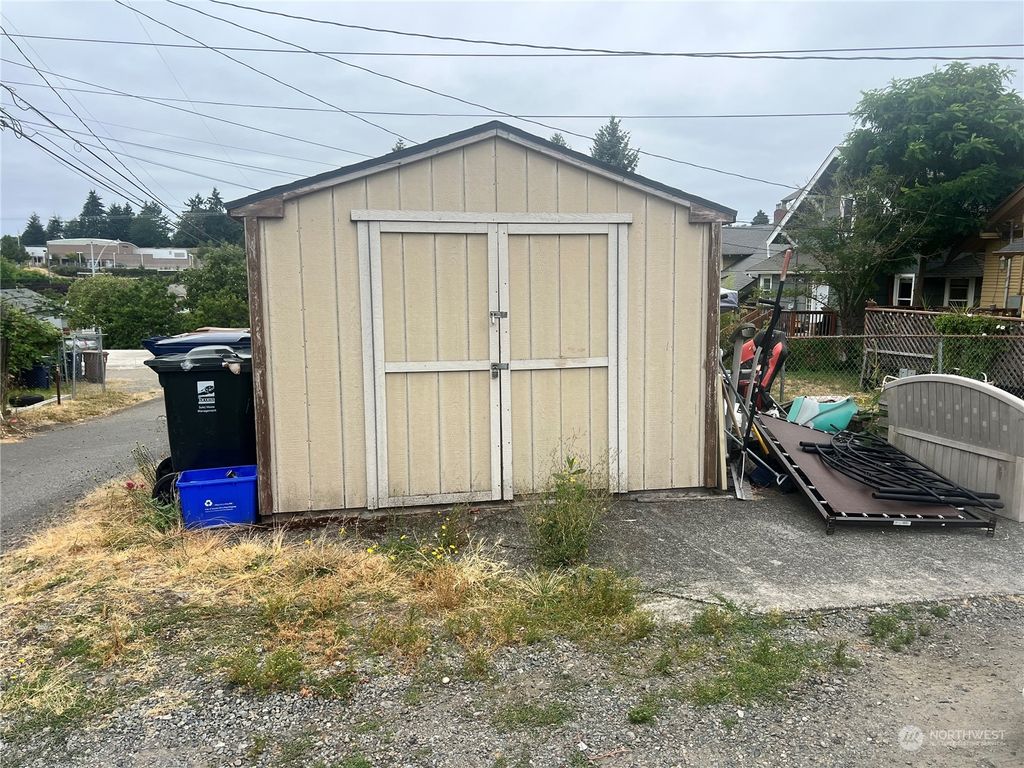 listing image 9360547214717181632