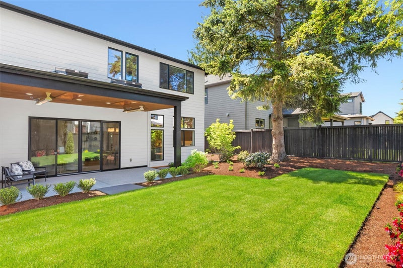 13128 NE 103rd Place