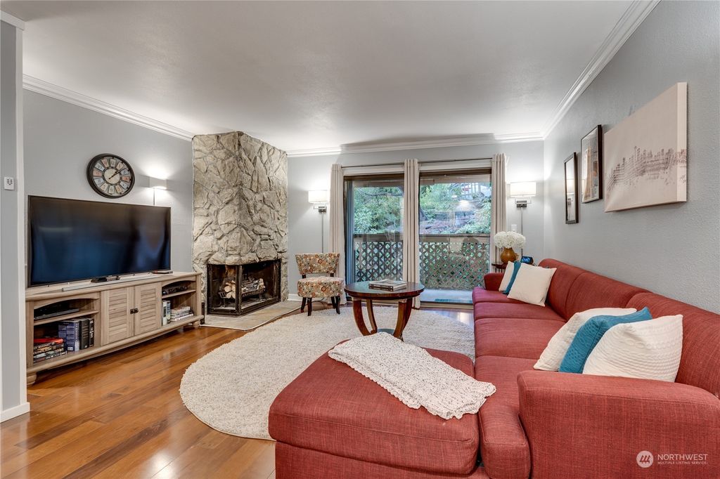Photo of 17026 NE 80th Street #C3, Redmond, WA 98052 (MLS # 2018334)