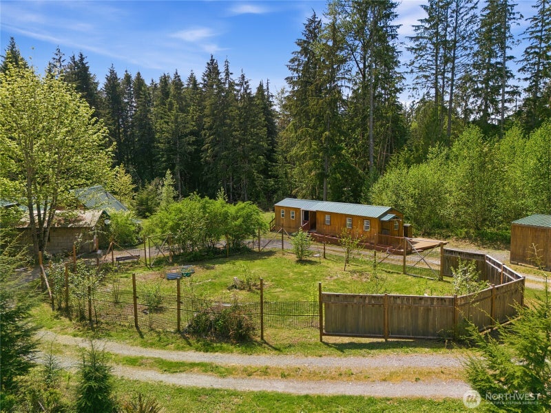 33822 State Route 706 E