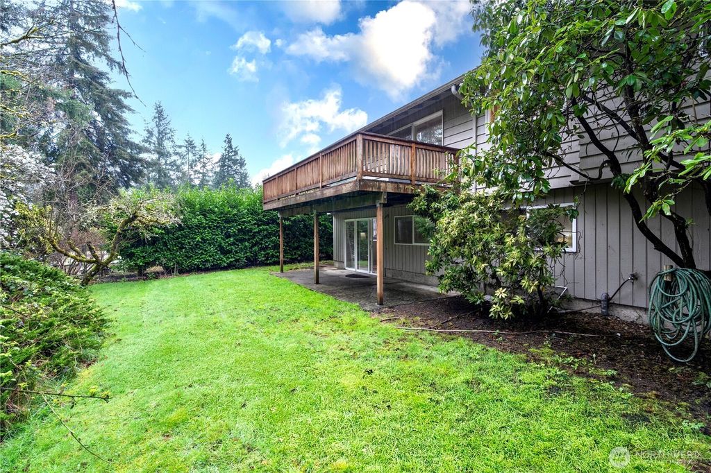 Photo of 26 165th Ave Ave SE, Bellevue, WA 98008 (MLS # 2348673)