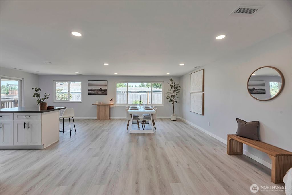 Photo of 21219 102nd Avenue SE, Kent, WA 98031 (MLS # 2390610)