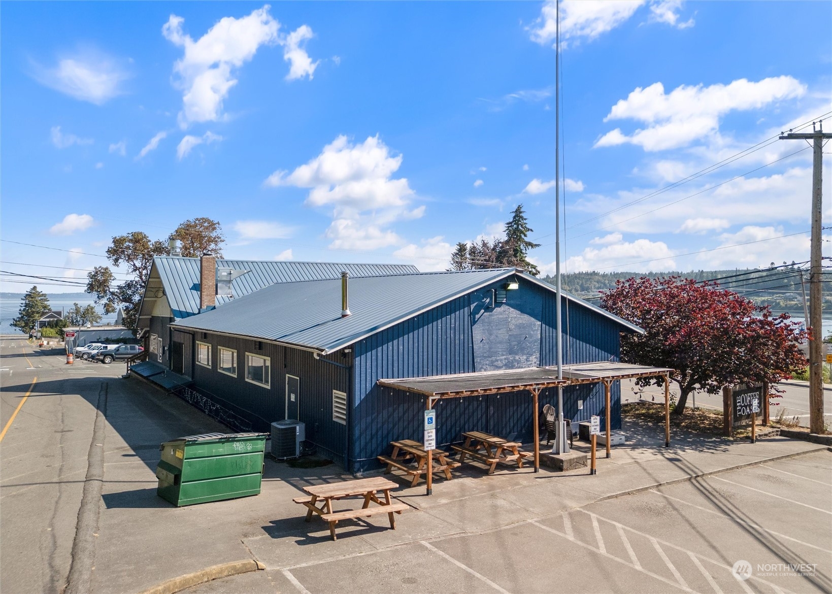 11212 NE State Highway 104
