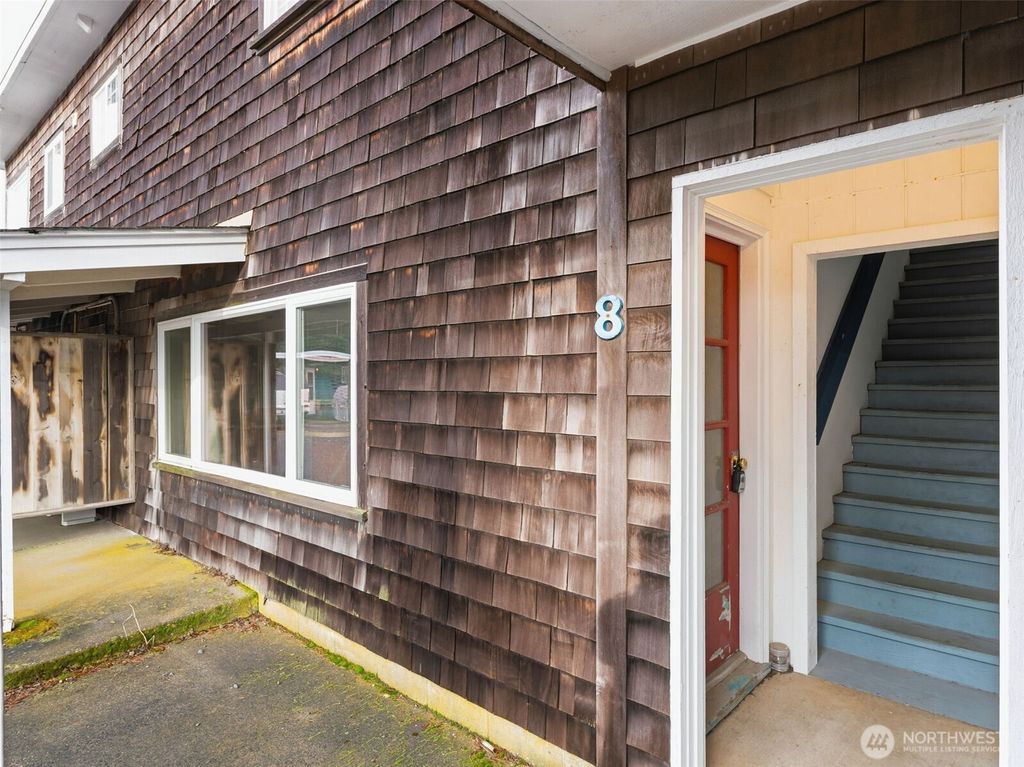 Photo of 1611 S Ocean Beach Boulevard #8, Long Beach, WA 98631 (MLS # 2463711)