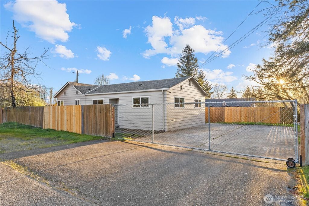 Photo of 5920 S 118th St, Seattle, WA 98178 (MLS # 2501488)