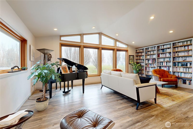 2425 Country Club Road