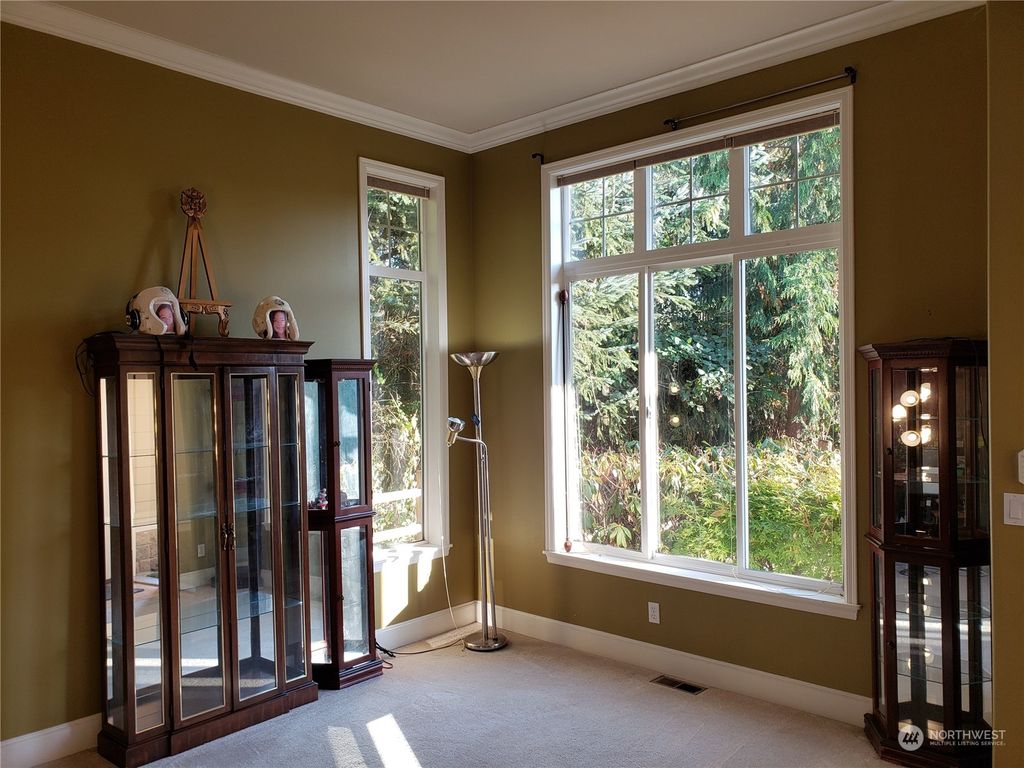 Photo of 1321 149th Street SW, Lynnwood, WA 98087 (MLS # 1989167)