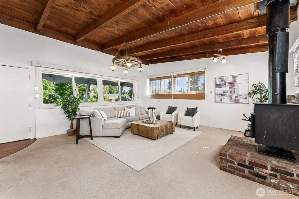 Photo of 19635 4th Avenue S, Des Moines, WA 98148 (MLS # 2491456)