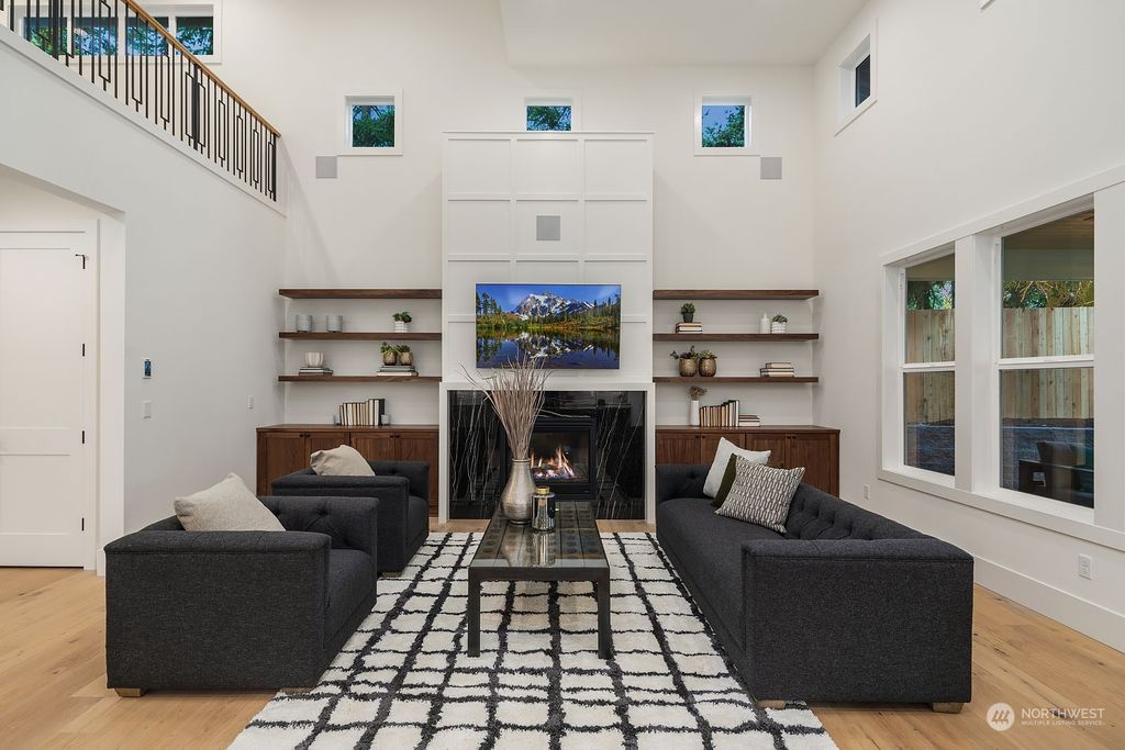 Photo of 11831 SE 56th Street, Bellevue, WA 98006 (MLS # 2154675)