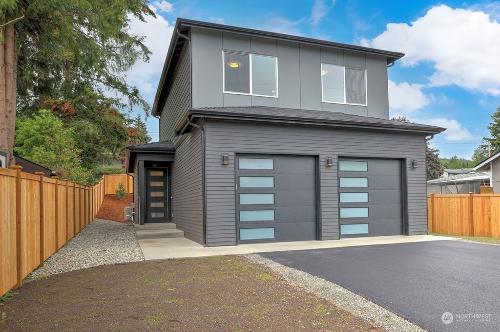 Photo of 32424 4th Avenue, Black Diamond, WA 98010 (MLS # 2248810)