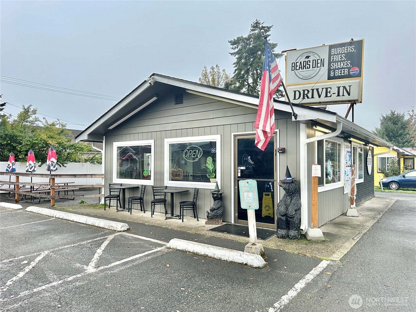 301 W Simpson Avenue