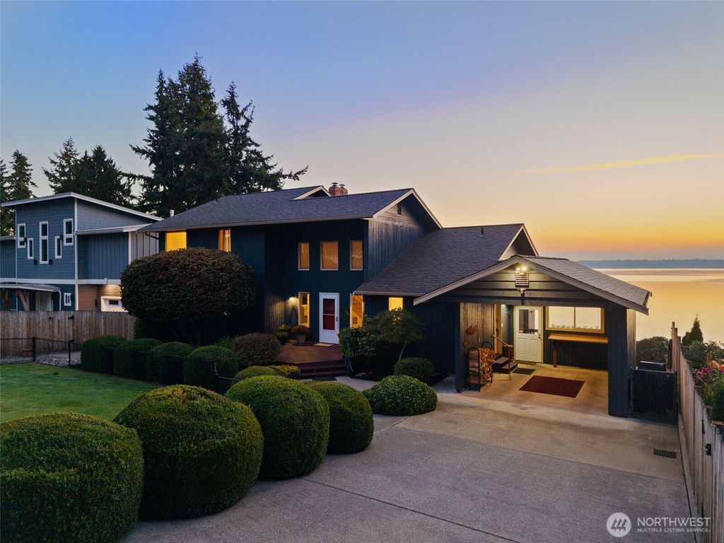 Photo of 212 Tala Shore Drive, Port Ludlow, WA 98365 (MLS # 2487049)
