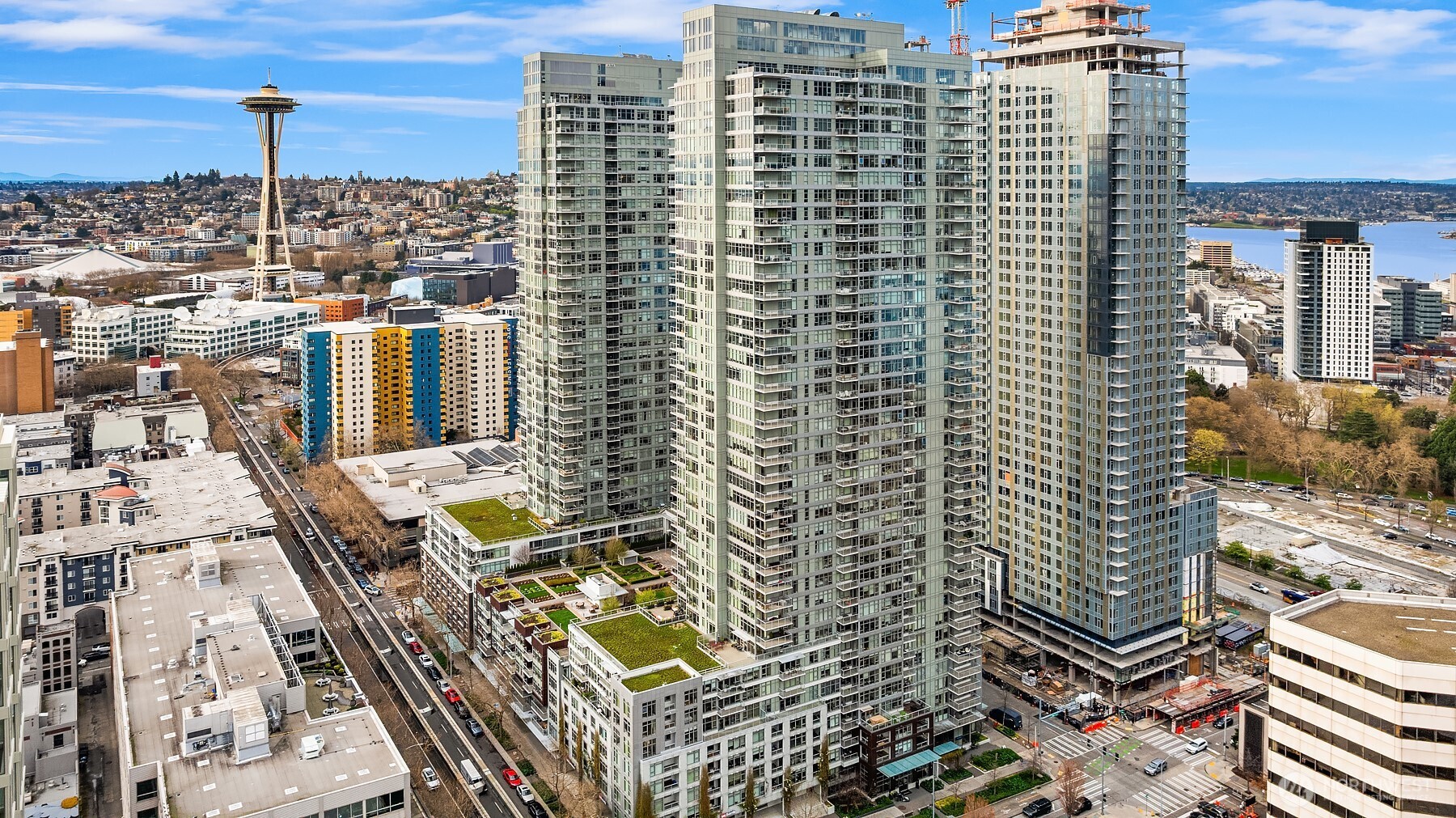 588 Bell Street 201S