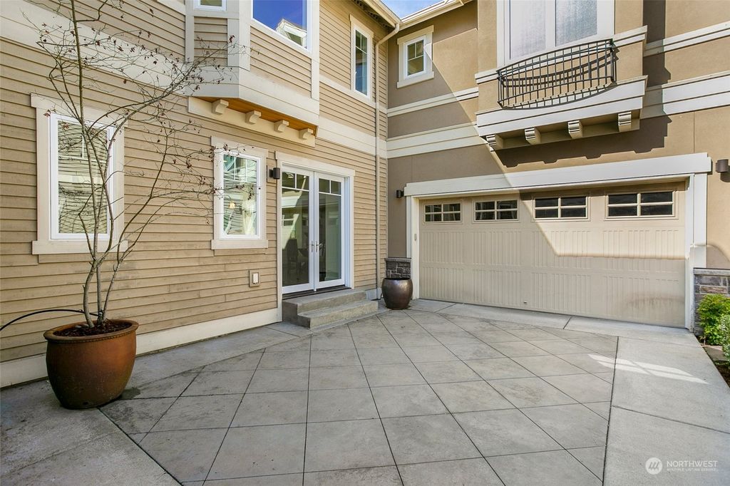 Photo of 17136 NE 46th Court, Redmond, WA 98052 (MLS # 2044894)