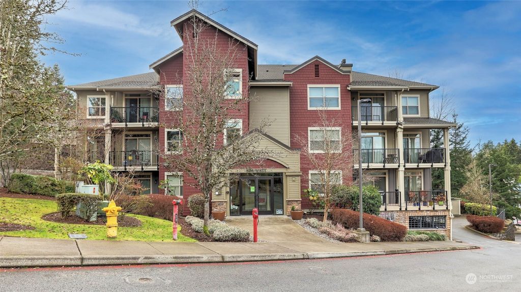 Photo of 6800 132nd Place SE #W302, Newcastle, WA 98059 (MLS # 2024728)