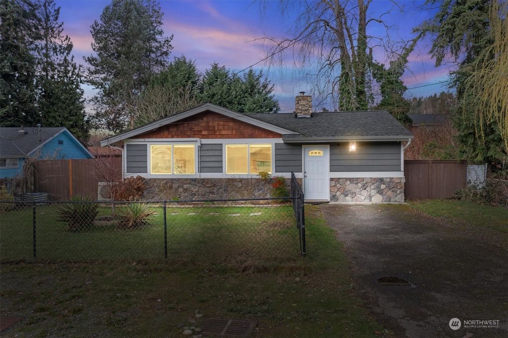 Photo of 14905 130TH Avenue SE, Renton, WA 98058 (MLS # 2204096)