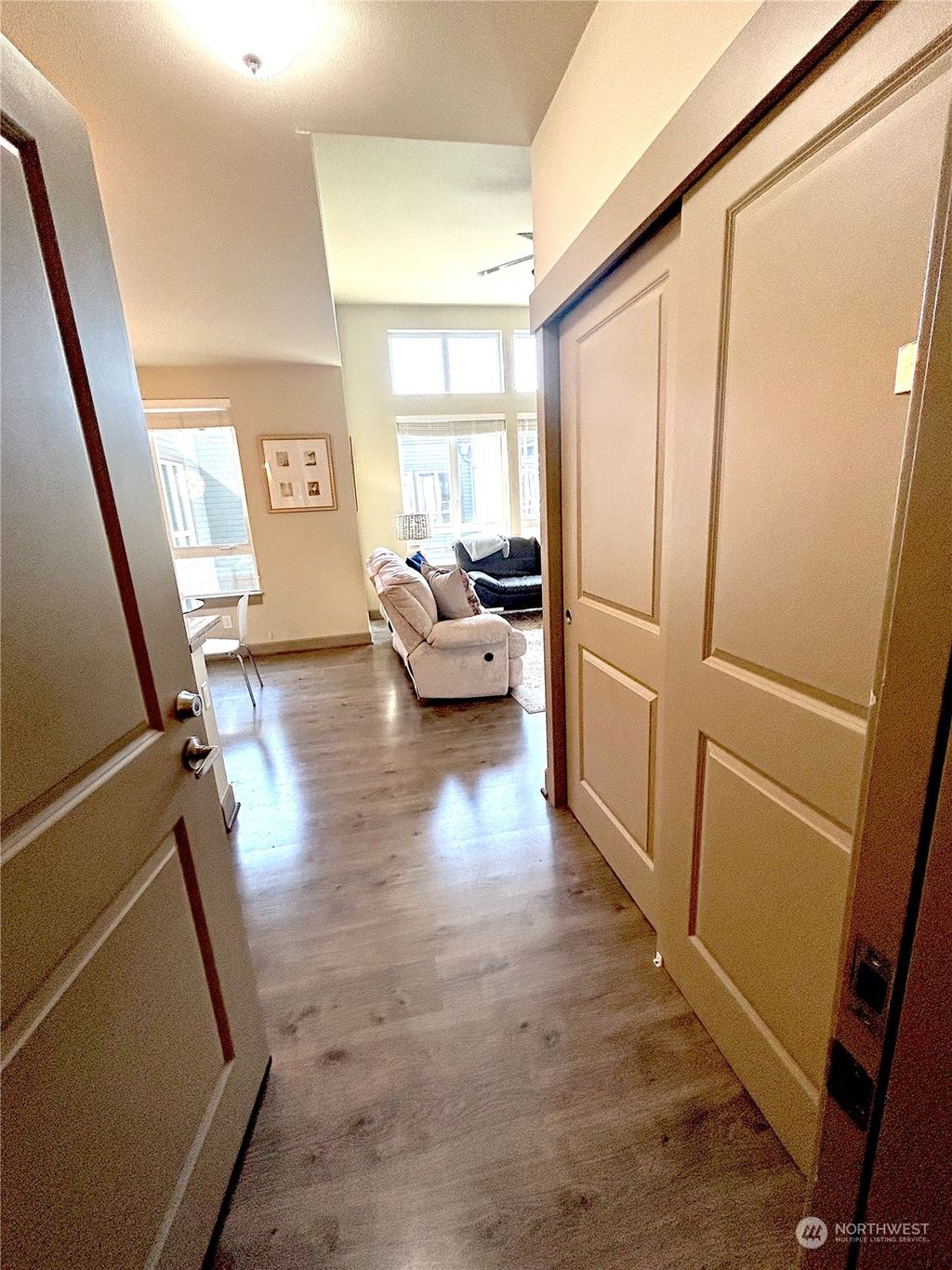 Photo of 1880 NE 25th Place NE #412, Issaquah, WA 98029 (MLS # 2164280)